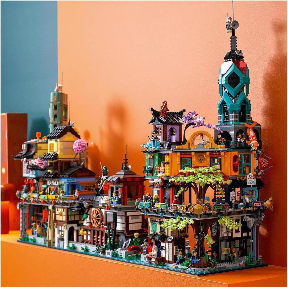 LEGO Ninjago - Jardines de la ciudad de Ninjago - 71741 | Lego Ninjago |  Toys"R"Us España